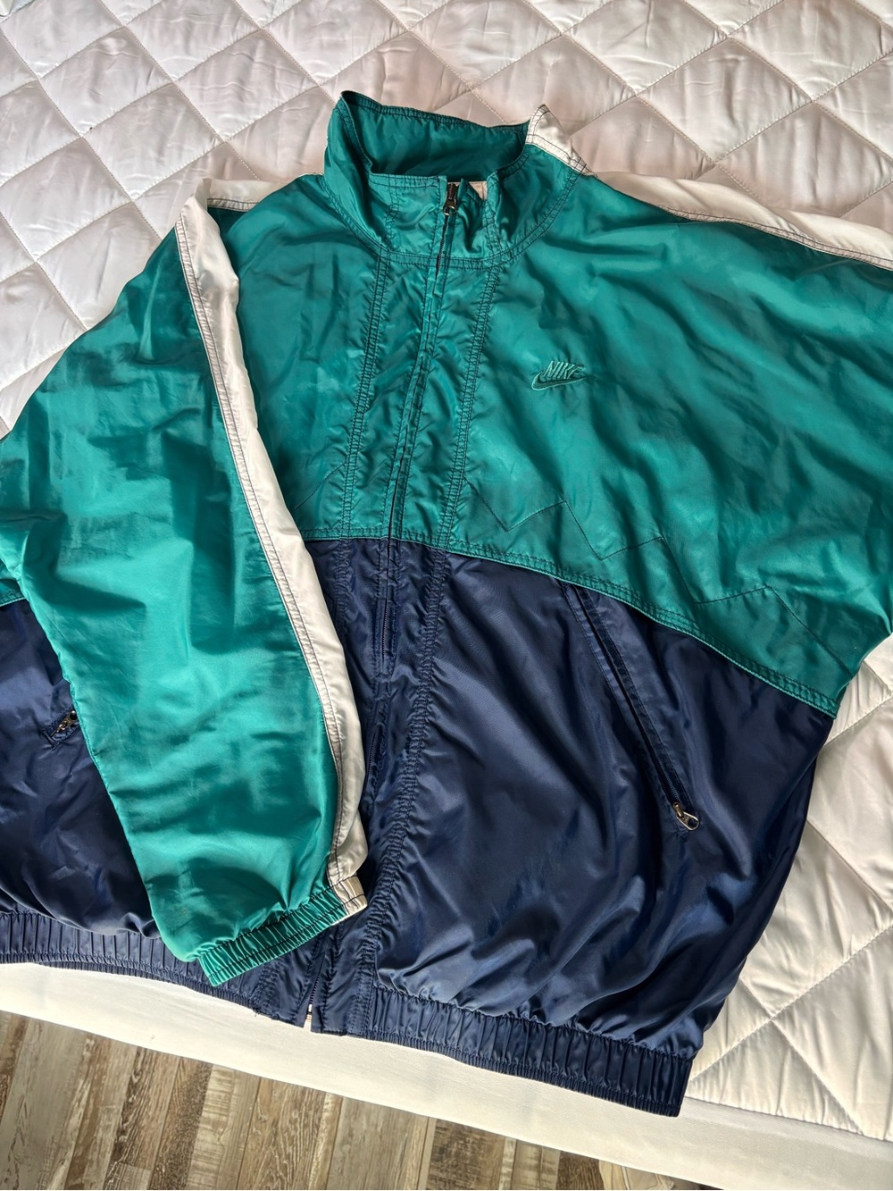 Nike Teal and White Lined Windbreaker Jacket